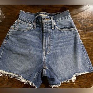 Madewell...Mom Jean Short, size 23, no tags but never worn